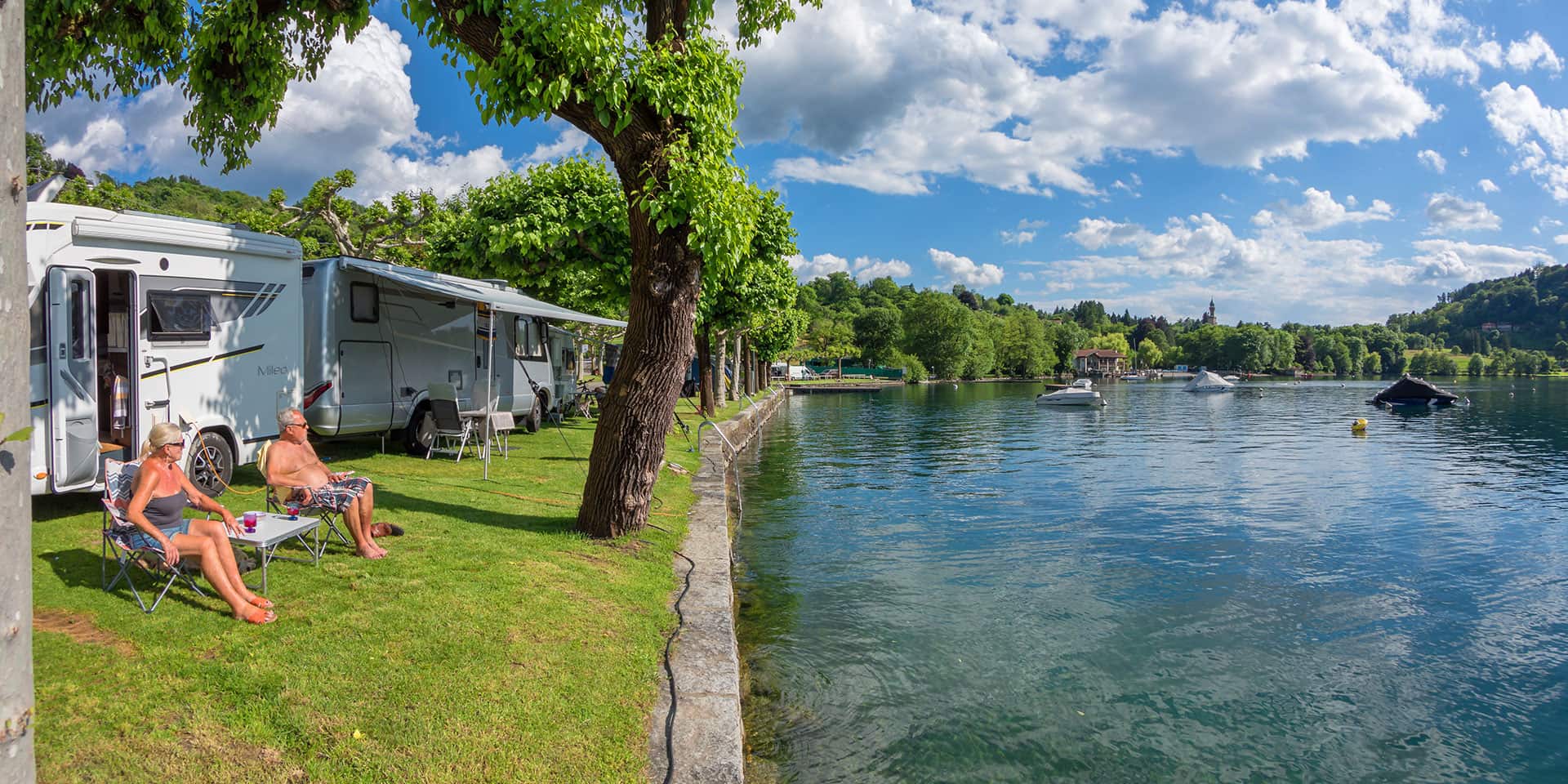 Piazzole camping a lago